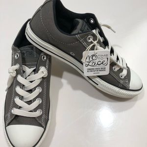 Converse Street OX Slip-on Size 5